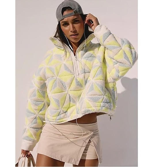 Free People Jackets & Blazers - New sold out free people Mountain High 3D Printed 1/2 Zip Fleece